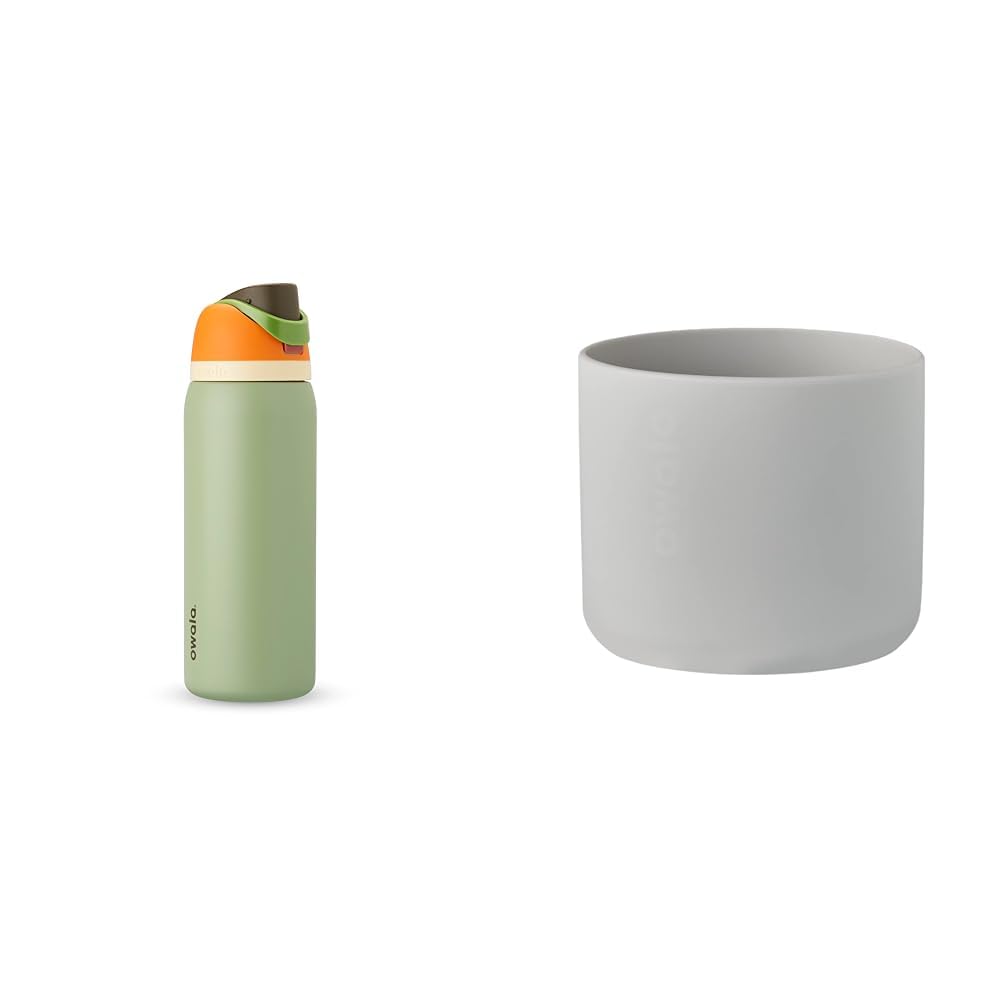 Owala 32 Oz Insulated Stainless Steel Water Bottle and Silicone Protective Sleeve Bundle