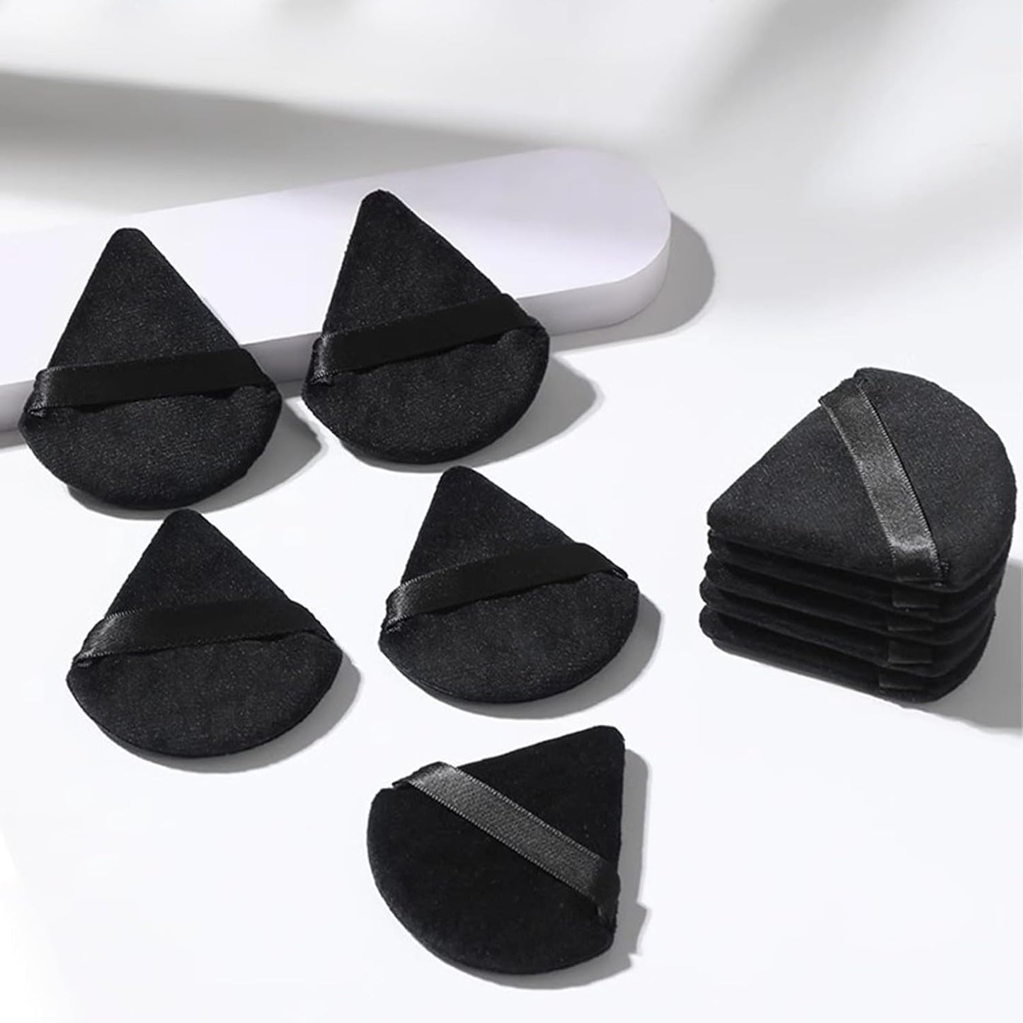 6 Pieces Powder Puff Face Triangle Powder Puff Soft Velour Makeup Puff Velour Puffs for Face Wet and Dry Cosmetic Foundation,Body Powder Blender Loose Mineral Powder Makeup Tool (Black, 6 Pcs)