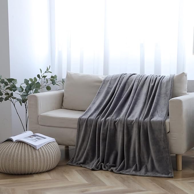 SOCHOW Flannel Fleece Blanket Luxury Twin XL Size, All Season Lightweight Super Soft Cozy Blanket for Bed or Couch, Grey 66inch X90''