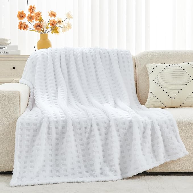 NEWCOSPLAY Super Soft Queen Blanket White Premium Silky Flannel Fleece 3D Waffle Checkered Lightweight Bed Blanket All Season Use (White, Queen(90"x90"))