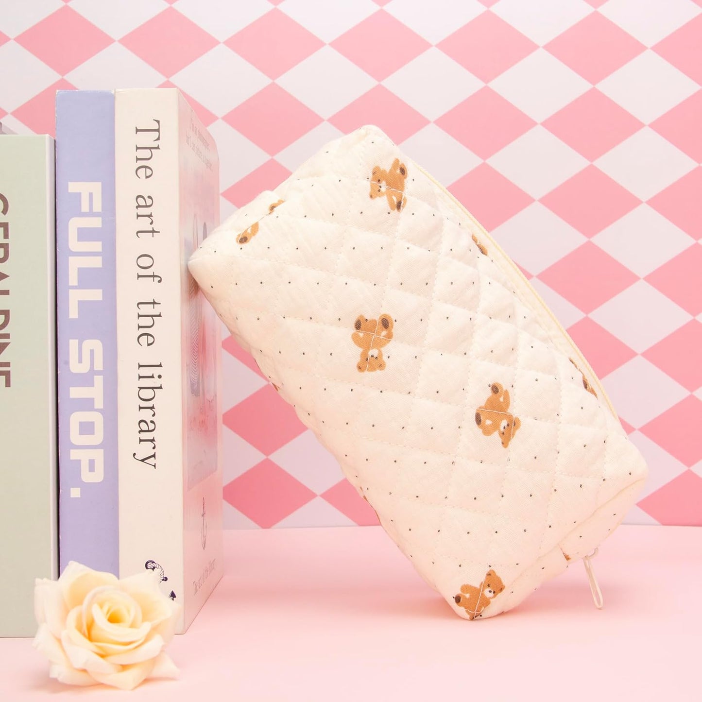 PAZIMIIK Vintage Quilted Makeup Bag Cosmetic Pouch for Brushes Pencils and Travel Make Up Accessories for Women and Girls Bear Beige