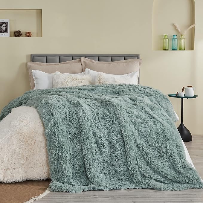 GONAAP Fuzzy Faux Fur Throw Blanket Twin Size Ice Blue Super Soft Cozy Plush Fuzzy Shaggy Blanket for Couch Sofa Bed (Ice Blue, Twin(60"x80"))