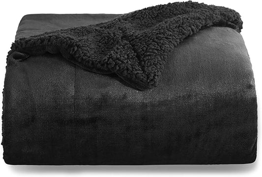 Bedsure Sherpa Fleece Throw Blanket Twin Size for Couch - Thick and Warm, Soft Fuzzy Plush Twin Blanket for Winter, Black, 60x80 Inches