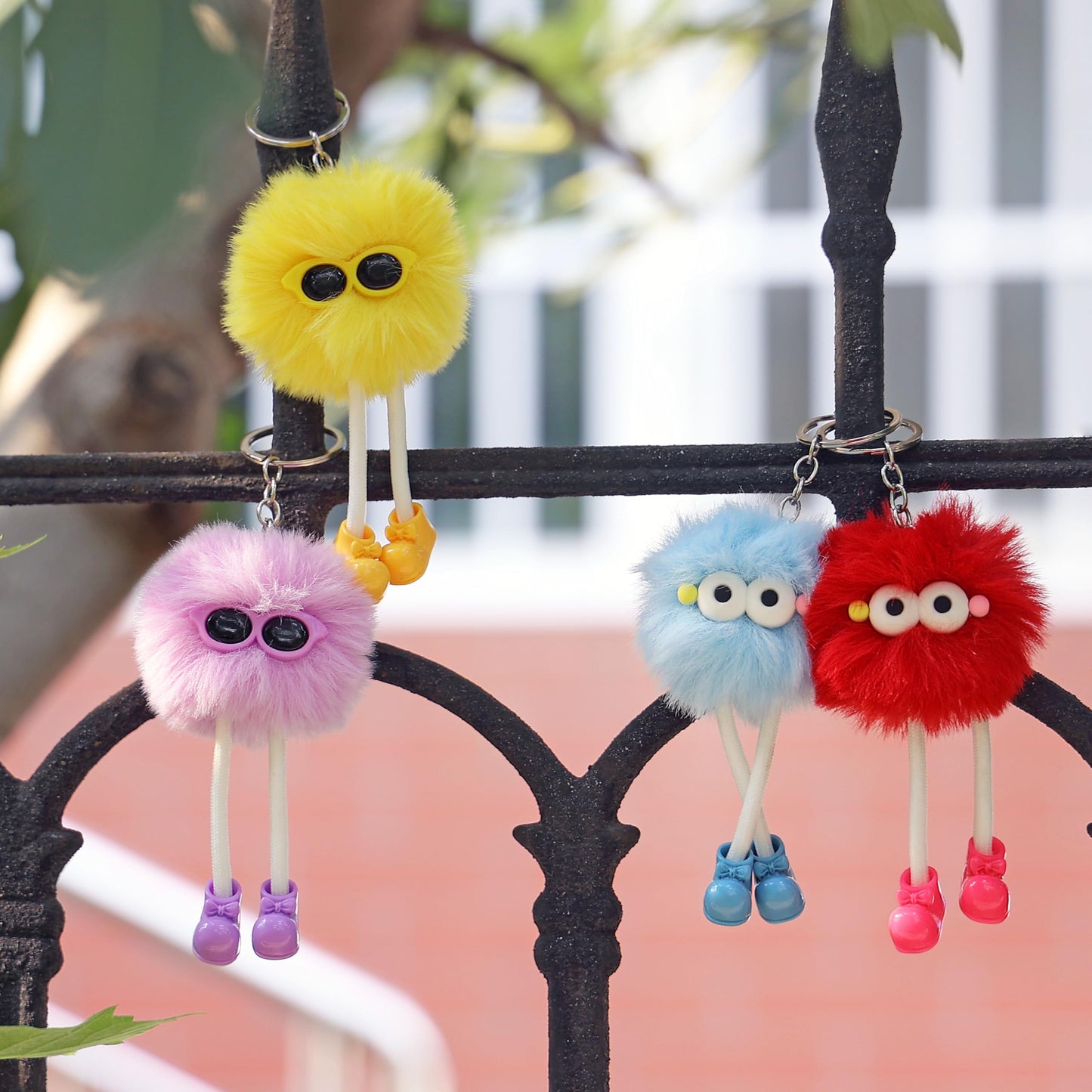 OMyFav 24 PCs Kids Keychains - Keychain Cute for Birthday Back-to-school Goodie Bags Pinata Toys Classroom Prizes Elementary Carnival Prizes in Bulk Party Favors 8-12 Back to School Gift