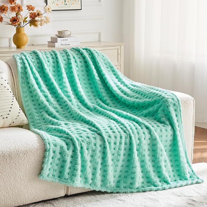 NEWCOSPLAY Super Soft Throw Blanket Aqua Premium Silky Flannel Fleece 3D Waffle Checkered Lightweight Bed Blanket All Season Use (Aqua, Throw(50"x70"))
